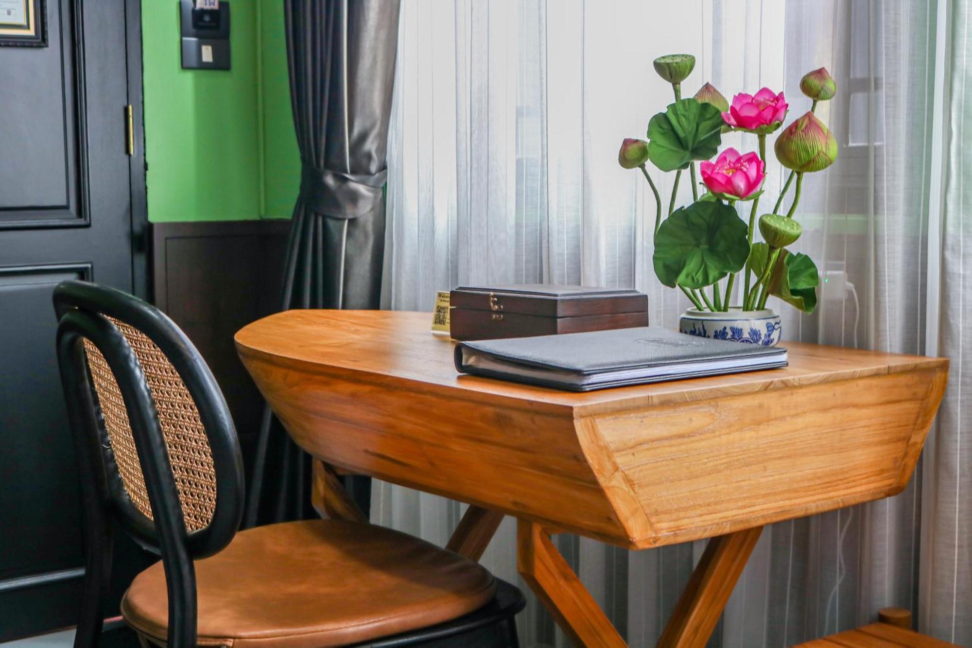 De Phanakron Boutique Hotel Бангкок Экстерьер фото