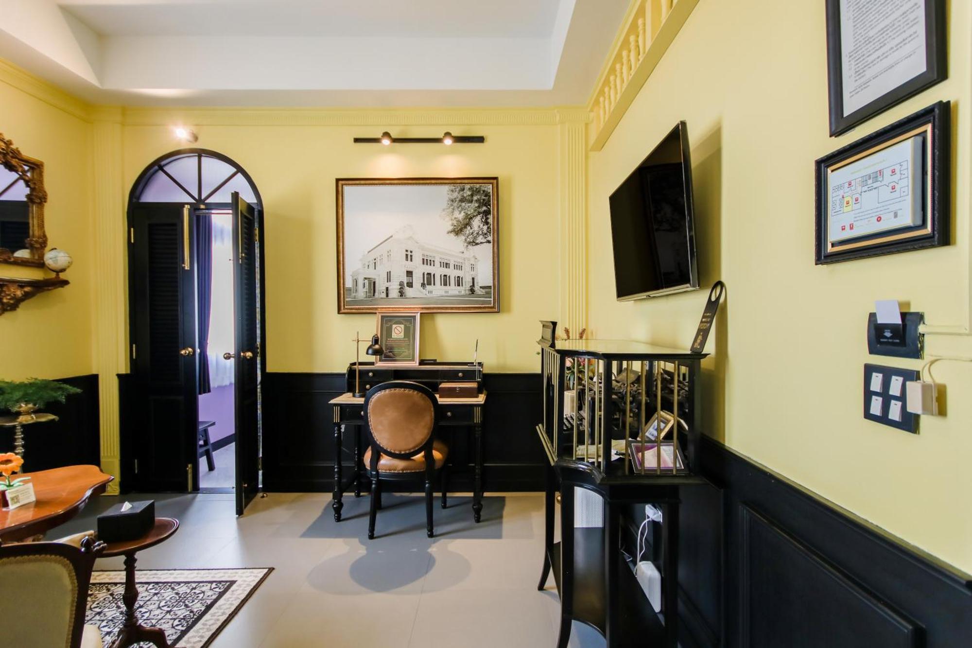 De Phanakron Boutique Hotel Бангкок Экстерьер фото